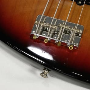 Fender USA American Vintage 62 Jazz Bass 3 knob 3TS image 8