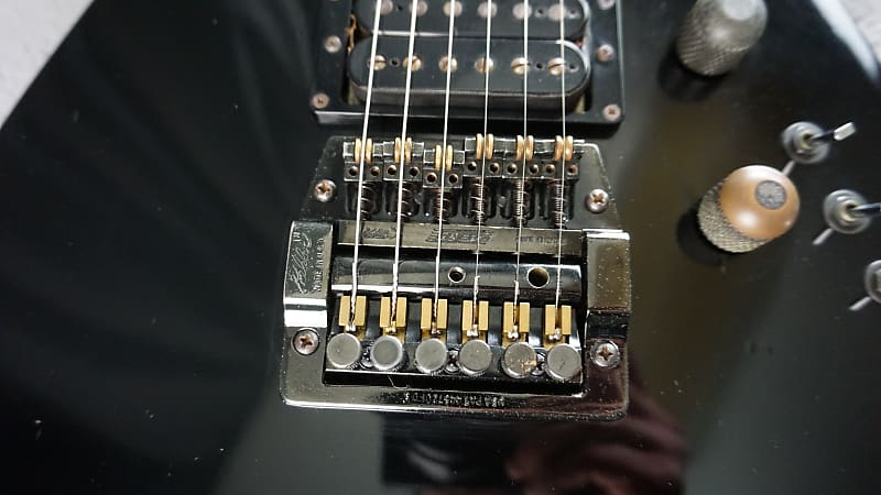 Greco-Guitar Device Features Kahler - Ebony HSS | Reverb France
