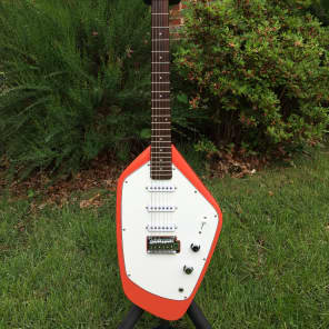 Vox V-Mk5 Phantom Reissue Salmon Red | Reverb