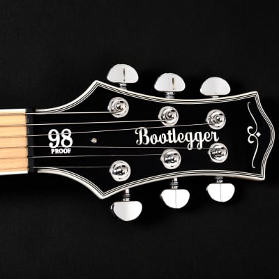 BootLegger Guitar Single Barrel Brown Red Black Burst Custom Case & Flask P90 & Single Coil imagen 10