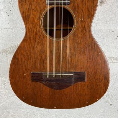 Martin 0-17 Tiple 1936 with original purple lined hard shell case image 1