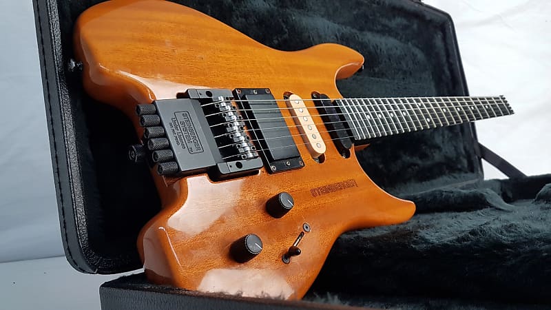 Steinberger (USA) Gr4 Natural ONLY 2.5KG Lightweight Headless Mahogany |  Reverb Greece