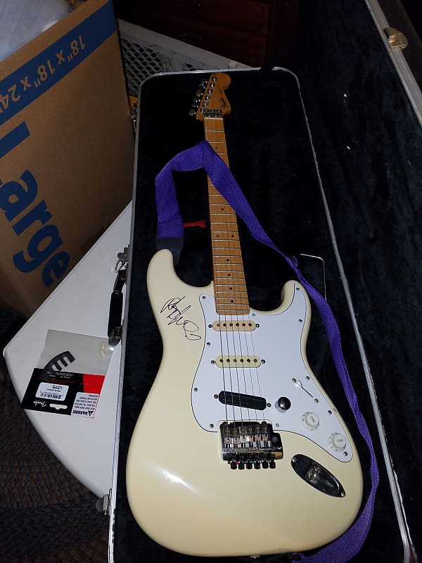 Fender Stratocaster アイボリー Fender 1971 Stratocaster Olympic White 