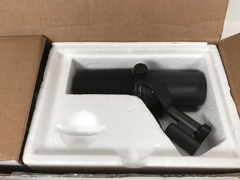 Shure SM7B Cardioid Dynamic Vocal Microphone | Reverb