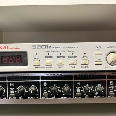 Akai SG01v Vintage Sound Module – Classic 90s Synth Tones | Used, Very Good Condition (No Power Supply)