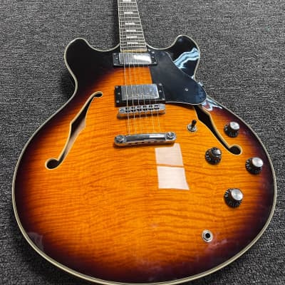 Sire Larry Carlton H7