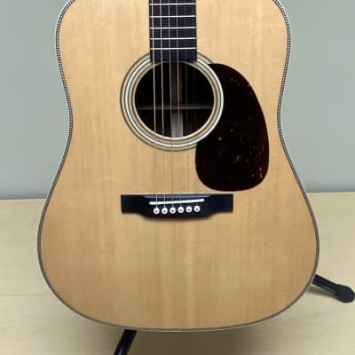 Martin D-28 Modern Deluxe Sitka Spruce / Rosewood Dreadnought 2019 - Present - Natural image 2