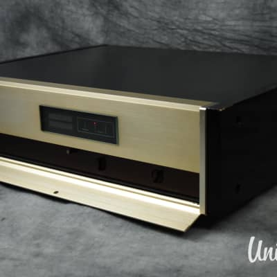 Accuphase DC-81 DAC Precision digital processor in very good condition image 4