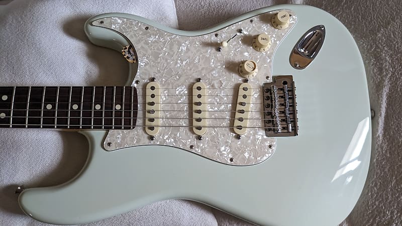 Fender Deluxe Roadhouse Stratocaster 2008 - 2015