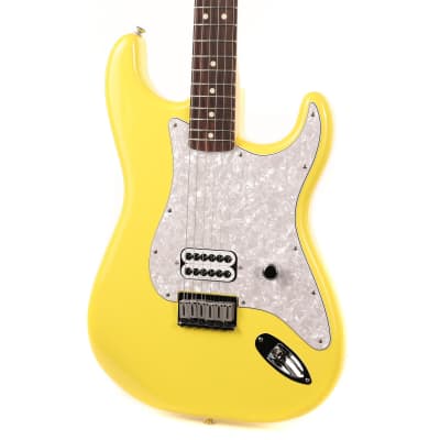Fender Limited Edition Tom DeLonge Stratocaster Graffiti Yellow image 6