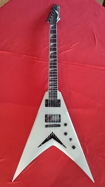 DEAN KING V DAVE MUSTAINE VMNT METALLIC SILVER SEYMOUR DUNCAN PICKUPS W OHSC