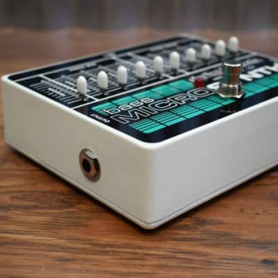 Electro-Harmonix EHX Bass Micro Synth Guitar Effect Pedal image 3