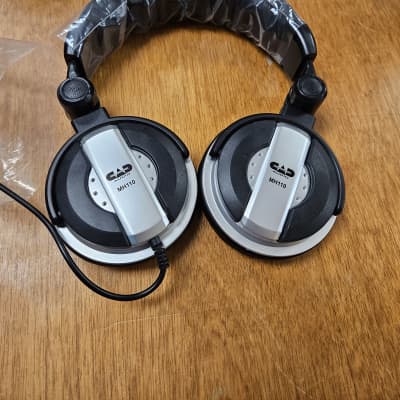CAD Audio MH110 Closed-Back Studio Monitoring Headphones - Used image 1