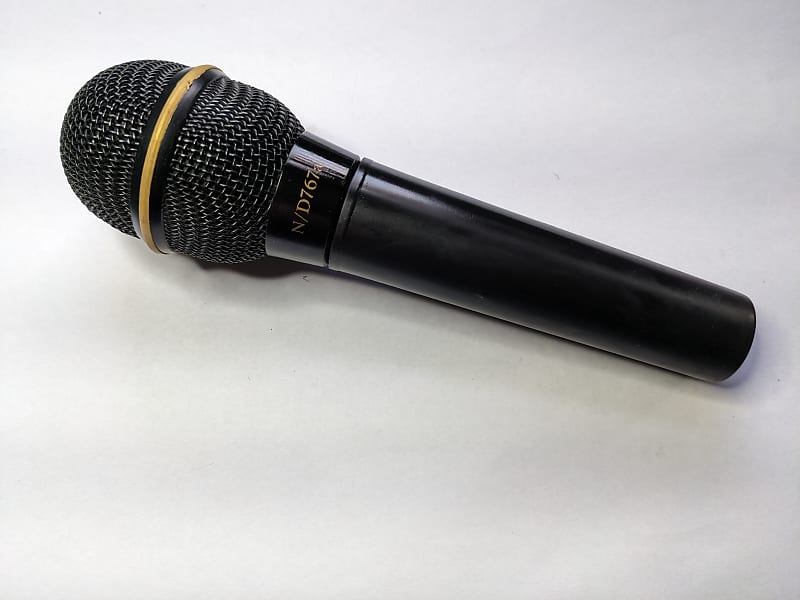 Electro-Voice N/D767a Supercardioid Dynamic Vocal Microphone | Reverb