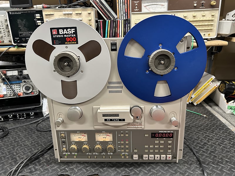 TASCAM BR-20 1/2 track Mastering/Audiophile reel to reel tape deck. SERVICED!