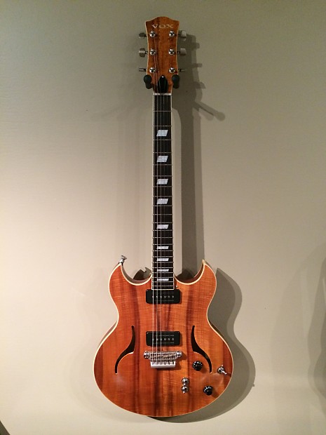 ギター VOX HDC-77 The Vox semi-hollow Prince used during his legendary Hit and
