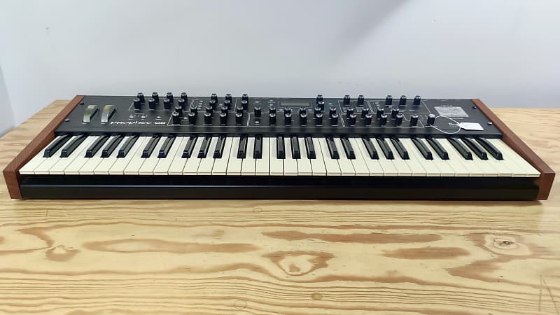 Dave Smith Instruments Prophet 08 Special Edition 61-Key 8-Voice Polyphonic  Synthesizer