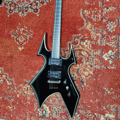 B. C. Rich Trace Warbeast Floyd RoseB. C. Rich Trace Warbeast Floyd Rose  