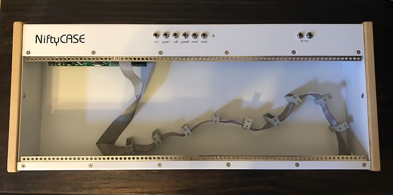 Cre8Audio NiftyCase - 3u 84hp Powered Eurorack Case with MIDI to CV