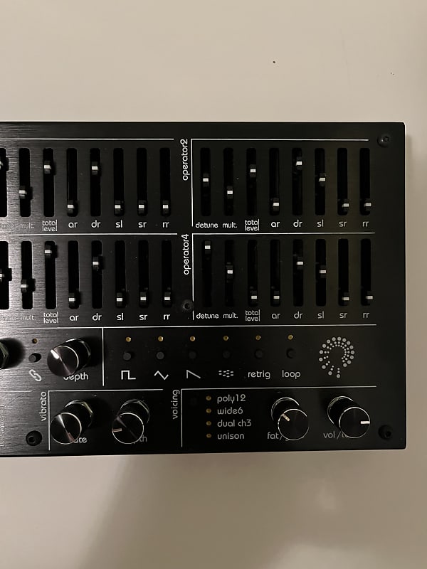 Twisted Electrons MEGAfm Desktop 12-Voice Synthesizer | Reverb