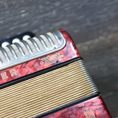 Hohner Erica 2-Row 8-Bass 21-Treble Button G-C Red Diatonic Accordion w/Case image 16
