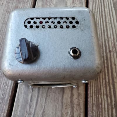 Dentone Boutique 9 volt guitar amplifier amp Utiliphone Art Deco Airstream 2024 metal image 4