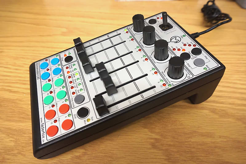 Faderfox Micromodul LV2 MIDI Controller | Reverb Deutschland
