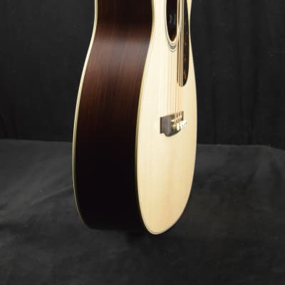 Martin BC-16E Rosewood Acoustic/Electric Bass Natural image 3