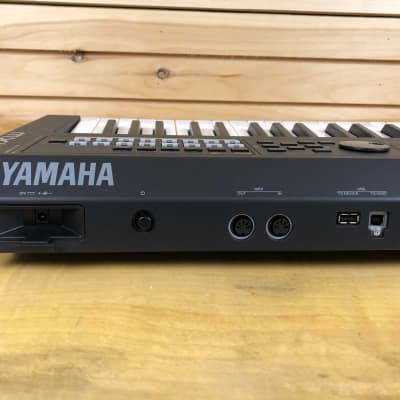 Yamaha MX-49 49-Key Synthesizer/Controller - Black image 7