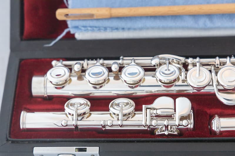 Yamaha YFL-511 Professional Flute *All Silver *Made in Japan