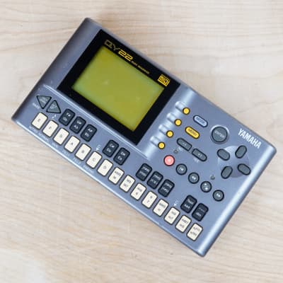 Yamaha QY22 Sequencer Arranger Module