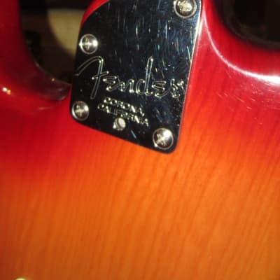 Pre-Owned 2005 American Deluxe Stratocaster Sienna Sunburst w/ Original Case image 6