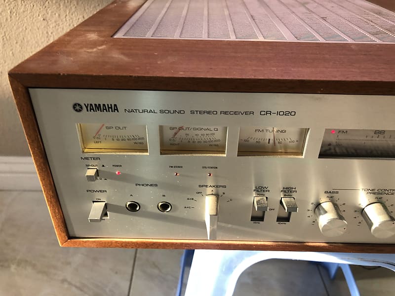 Yamaha CR-1020 Natural Sound Stereo Receiver  			
