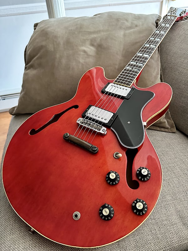 Epiphone Riviera 1975 - 1984 | Reverb Canada