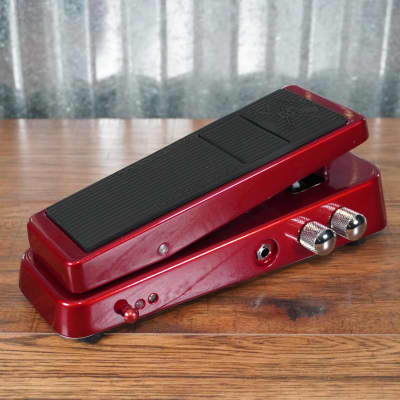 Dunlop SW95 Slash Cry Baby Wah Guitar Effect Pedal image 2