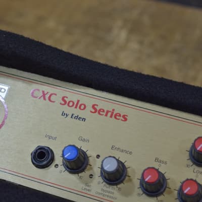 EDEN CXC-400 ハイブリッドベースギターアンプ Eden CXC-400 CXC Solo Series 400-Watt 4x10