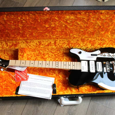 FENDER "Jack White Triplecaster, Maple Fingerboard, Black" HARDCASE image 24