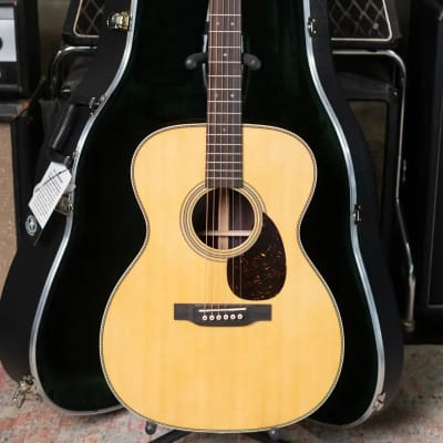 Martin OM-28E Acoustic Guitar with Hardshell Case image 21