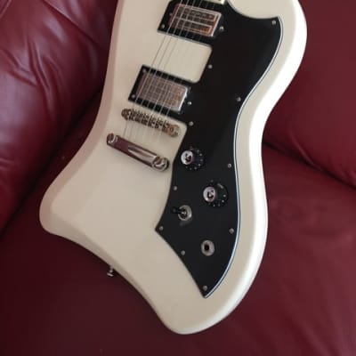 Guild T Bird ST as new, never used for sale