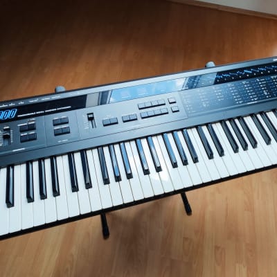 KORG DW-8000 Hybrid-Synthesizer 1985 DWGS analog 80s Classic in great condition