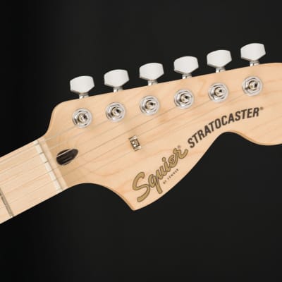 Squier Affinity Series Stratocaster, Maple Fingerboard, Black Pickguard in Lake Placid Blue image 7