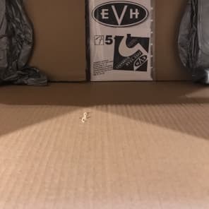 EVH Limited Edition 5150 lll Head Black with red and white