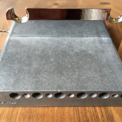 Fender Stratocaster 2-point bridge, 2 1/16