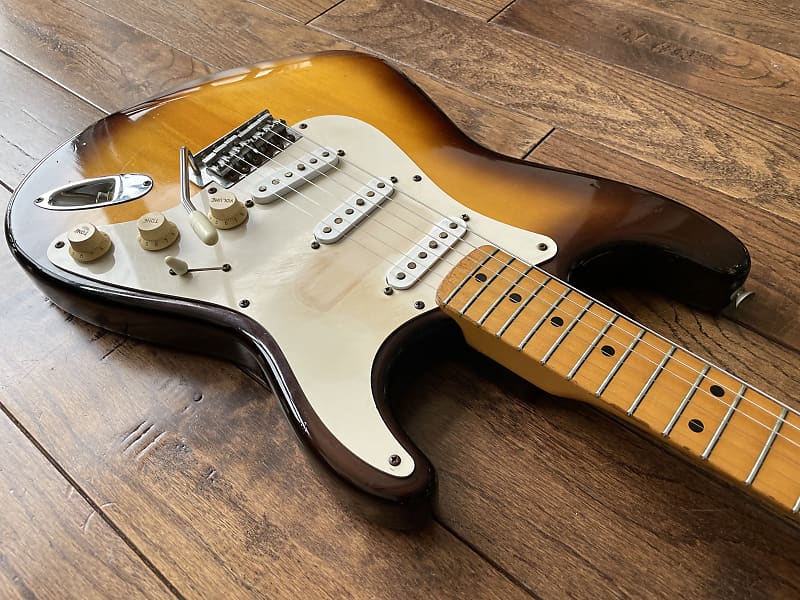 Heerby SE-700 Stratocaster 春日楽器 KASUGA Heerby SE-700 Stratocaster 春日楽器 KASUGA - メルカリ