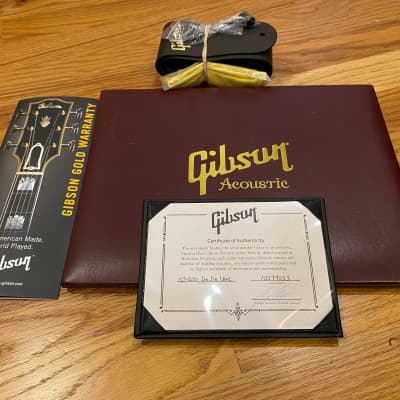 Gibson J-200 Double Vine Custom Shop 2019 Sunburst image 8