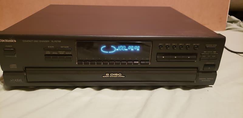 Technics Compact  Disc Changer  SL-PD788 1998 Black image 1