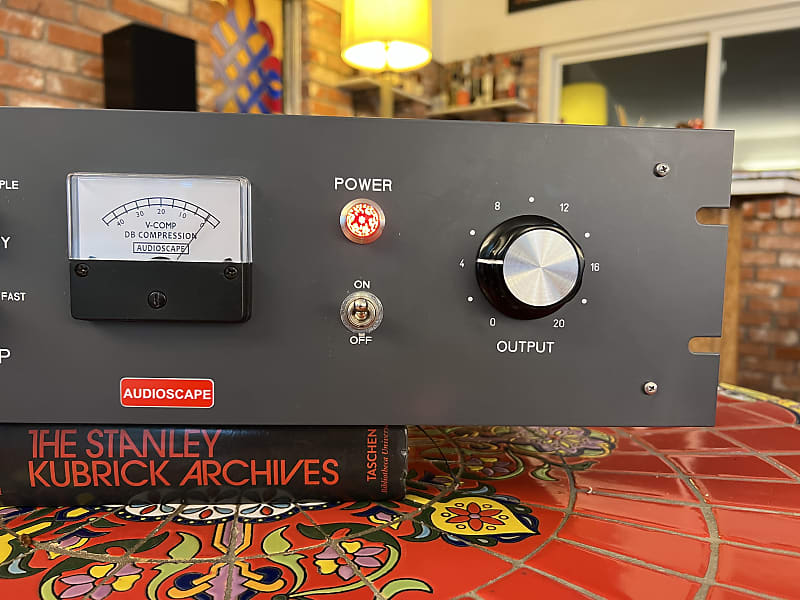 Tube Compressor V-Comp ジャンク品 IMG_0385.jpg?format=1500w