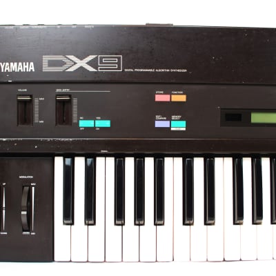 Yamaha DX9 Vintage FM Synthesizer 61 Keys Keyboard image 6