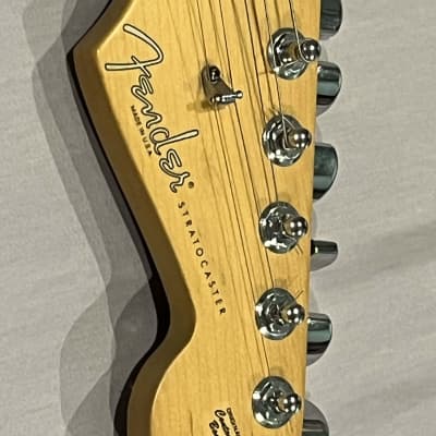 Fender American Standard Stratocaster with Rosewood Fretboard 1998 - 2000 - Sunburst image 6