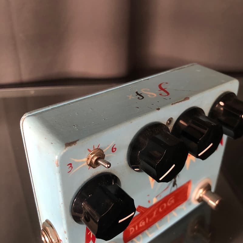 Freakshow Fx Digilog Delay 2007 hand painted | Reverb Canada